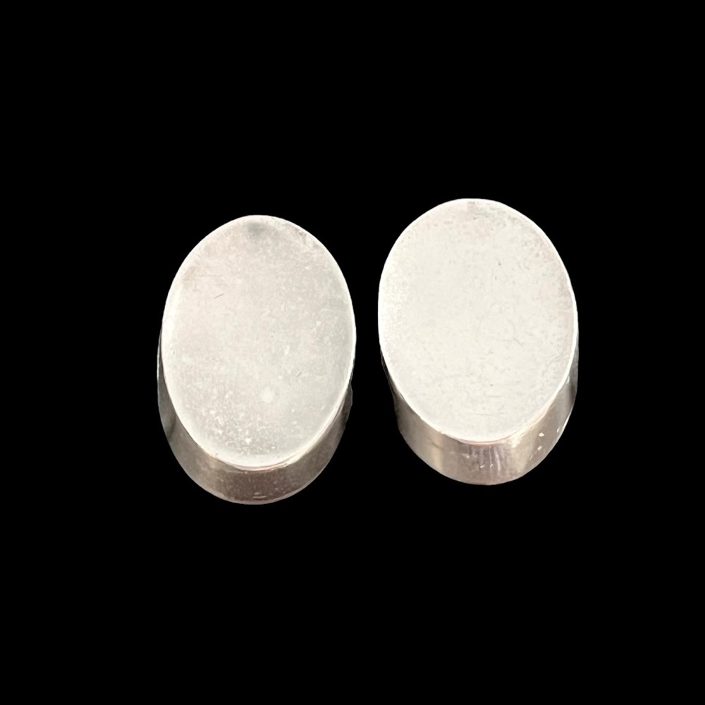 Antonio Pineda 970 sterling silver screw back earrings Artist Signed